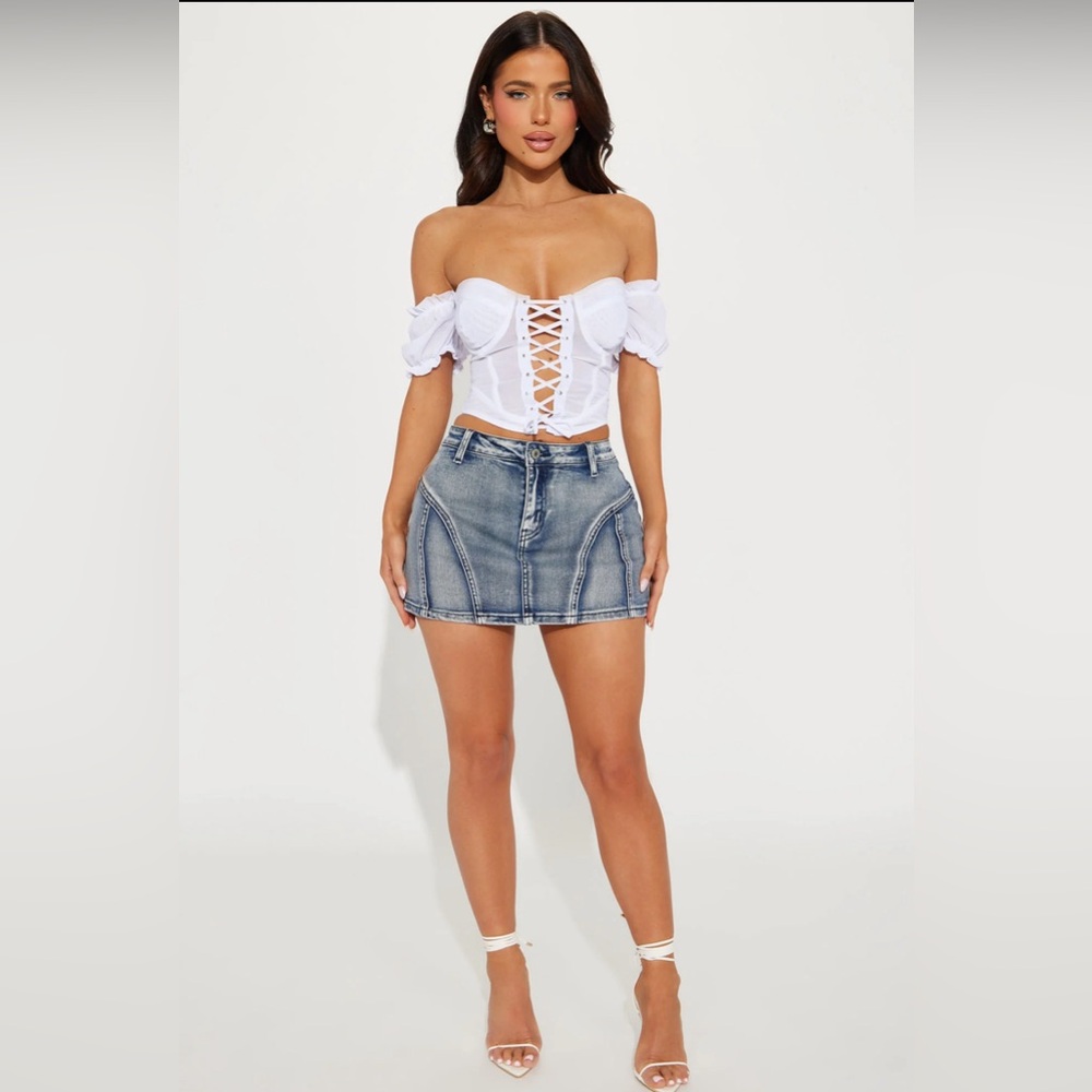 Fashion Nova mini skirt size small